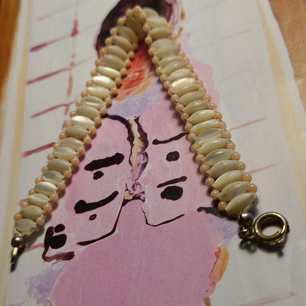Beaded bracelet